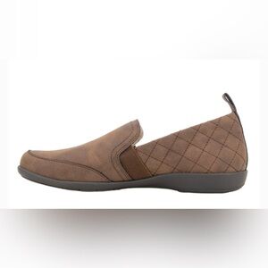 NIB Jsport Women's Lisa Casual Slip On